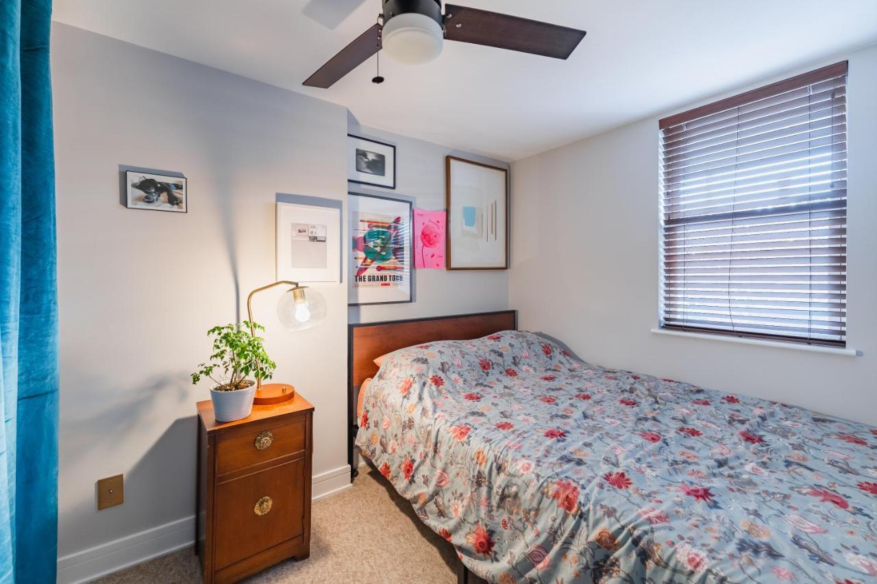 Bedroom In Thoughtfully Decorated East Passyunk Home Philadelphia Dış mekan fotoğraf