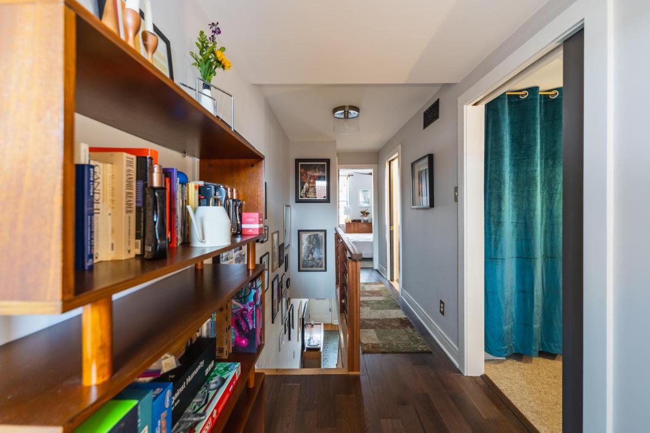 Bedroom In Thoughtfully Decorated East Passyunk Home Philadelphia Dış mekan fotoğraf